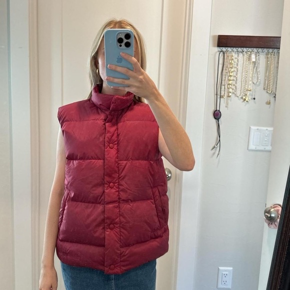 Cabela’s Premier Northern Goosedown 650 Red Puffer Vest Women’s Small - Picture 4 of 6